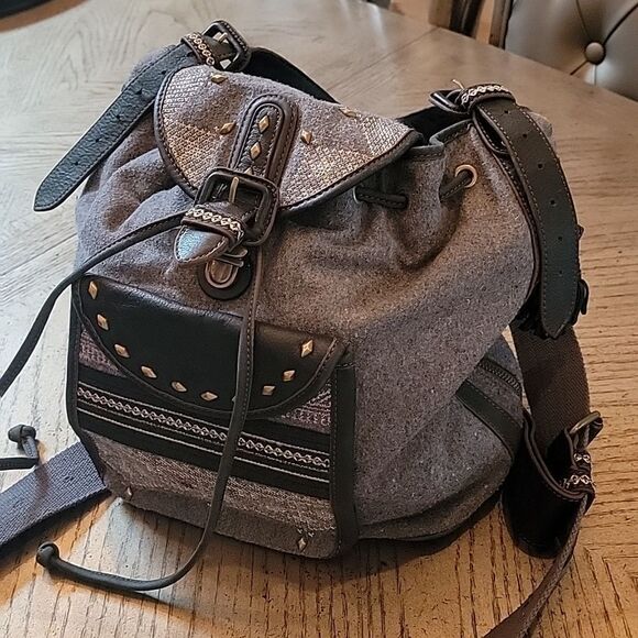 Studded leather Trim Backpack Handbag Gray gold Isabella Fiore - Picture 11 of 11